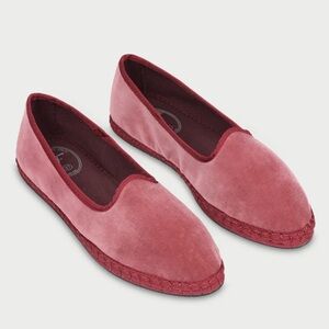 Elegant Velvet Loafers in Pink